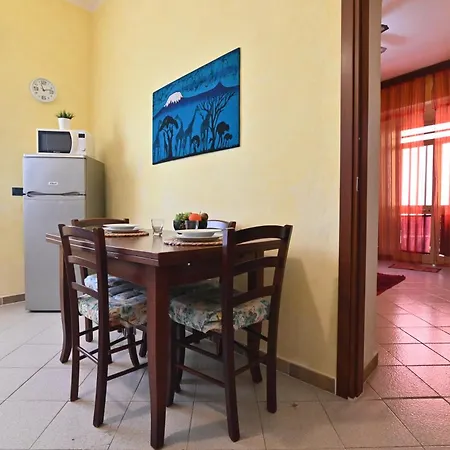 アパート Izzhome